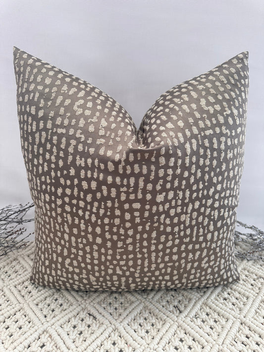 The Couture Cushion - The Putty Natale - Style No. 194