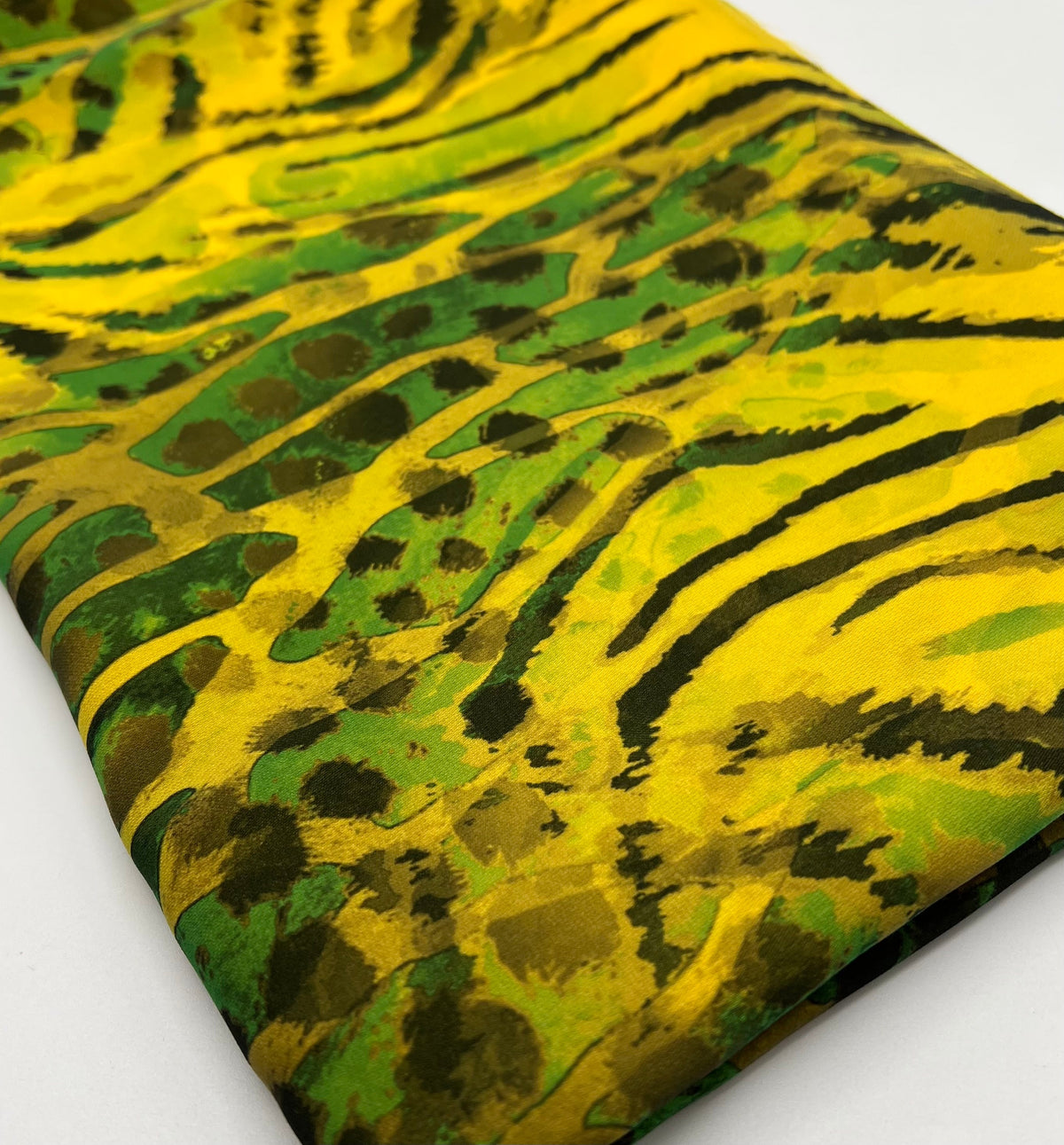 Green Yellow Animal Lightweight Crepe Fabric 160GSM Non Stretch