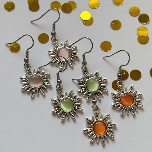Silver orange or green centre feature sun drop dangle earrings