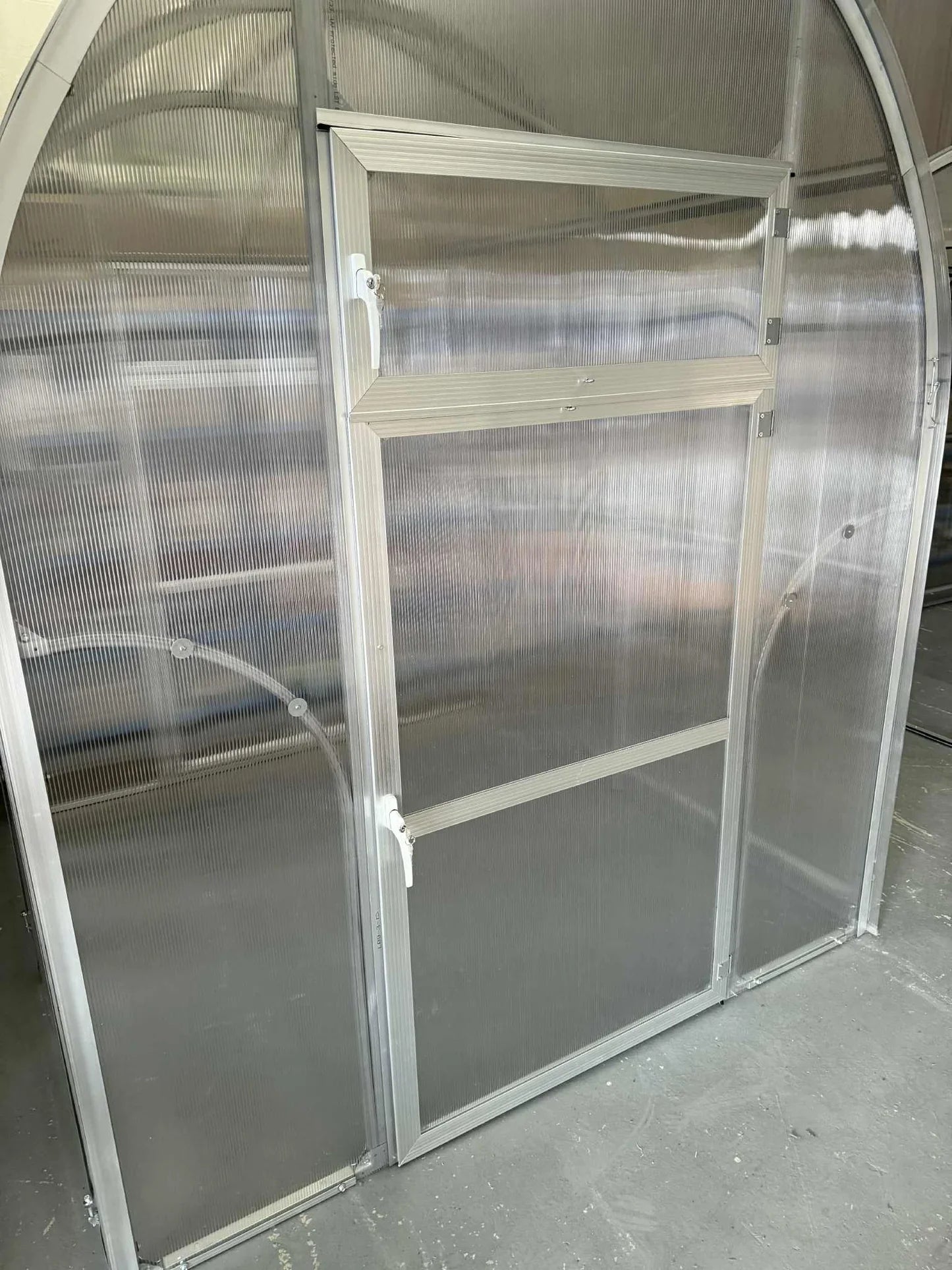 Sigma Lux 2m (width: 2 m, height: 2.4 m)