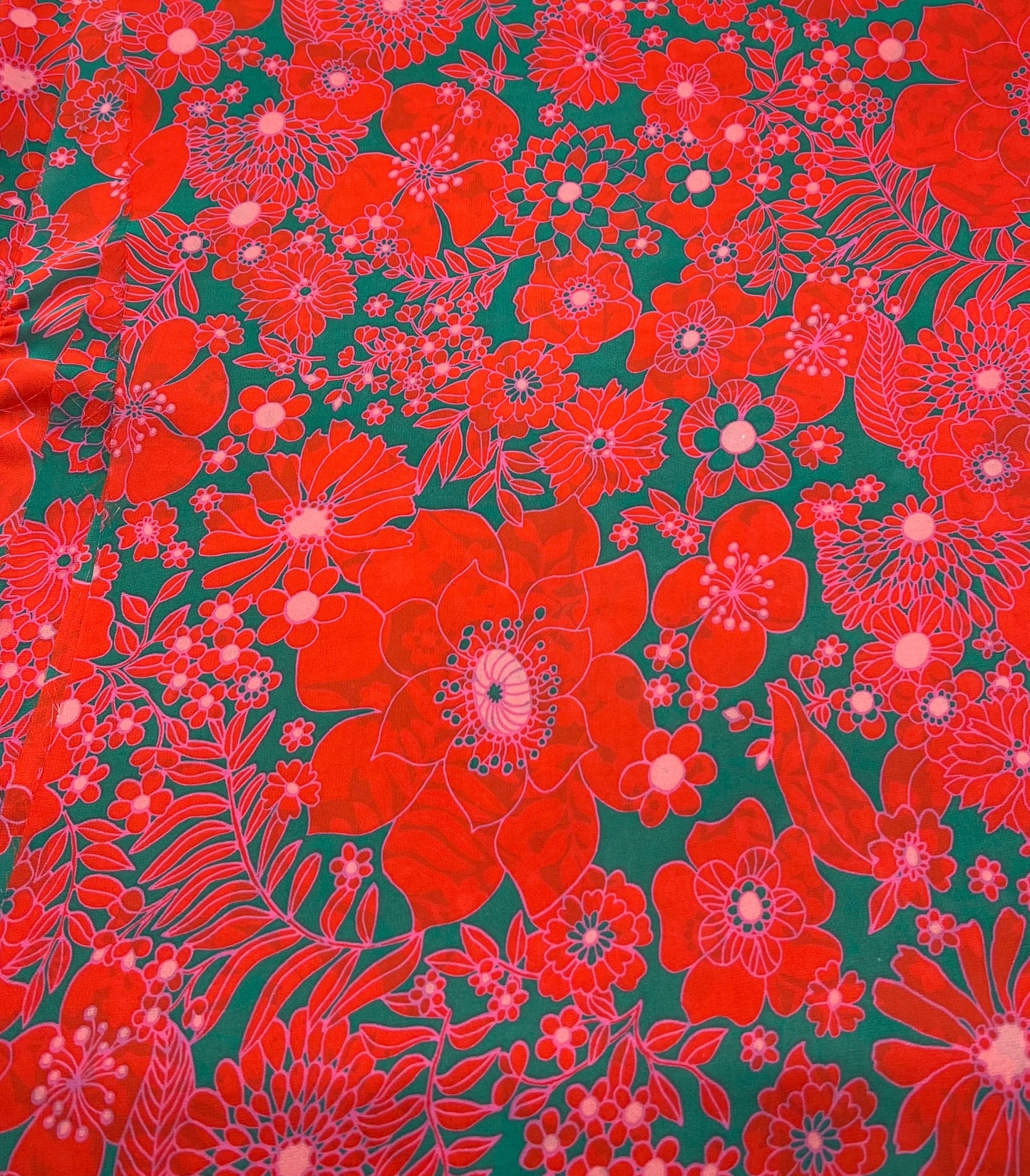 Red Green Floral Lightweight Crepe Fabric 110GSM Non Stretch