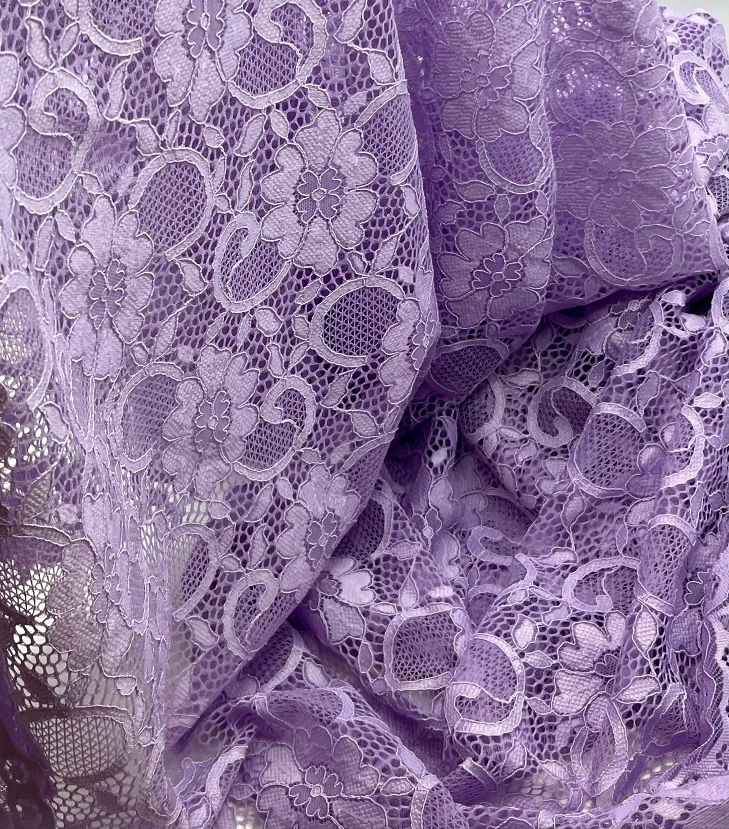 Lilac Flower Scalloped Edge Floral Lace Fabric Stretch