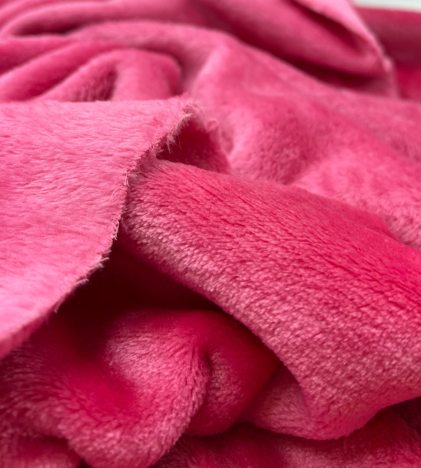 Hot Pink Super Soft Plain Cuddle Fleece Fabric Blanket Loungewear