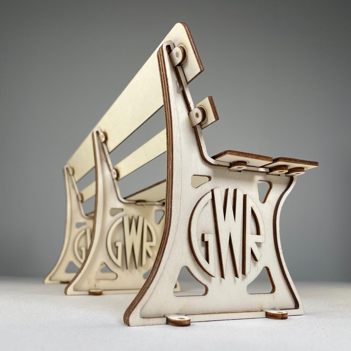 GWR Bench - Flatpack Model Kit by Curious Rabbit ®