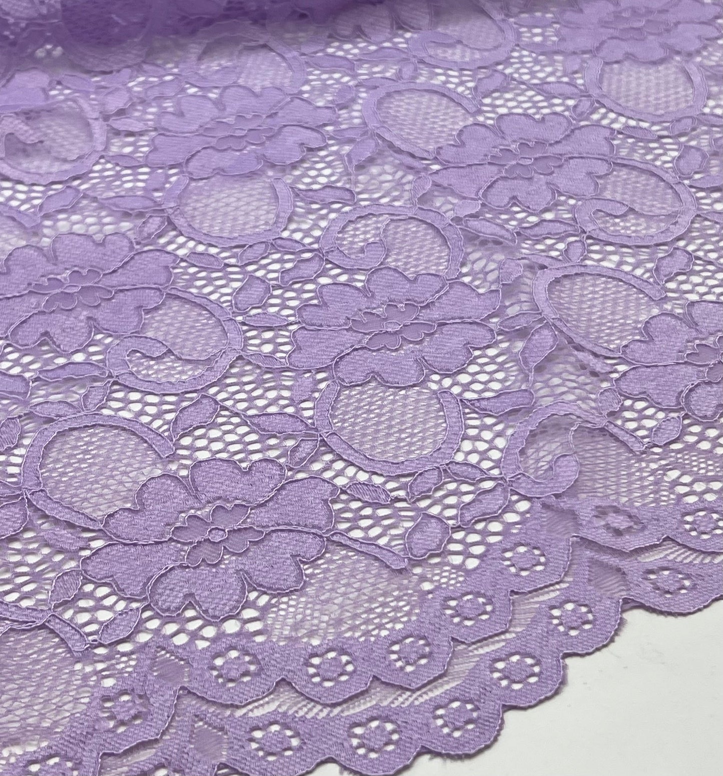 Lilac Flower Scalloped Edge Floral Lace Fabric Stretch