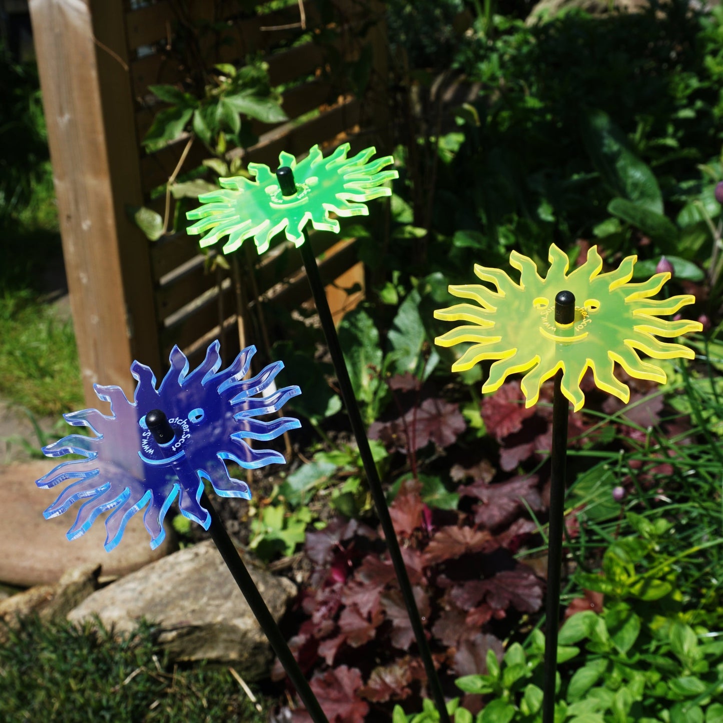 Medium Garden Décor Ornaments Set of 3 'Smiling Suns'