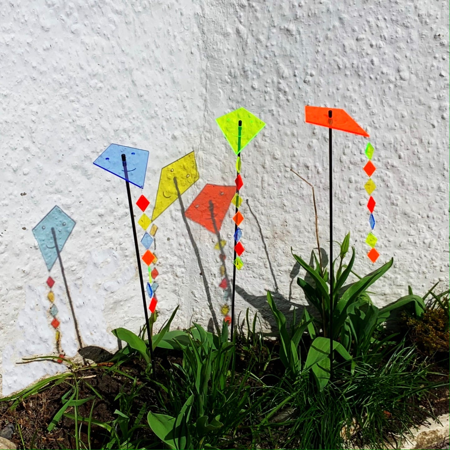 Large Garden Décor Ornaments Set of 3 'Kites with Tail'