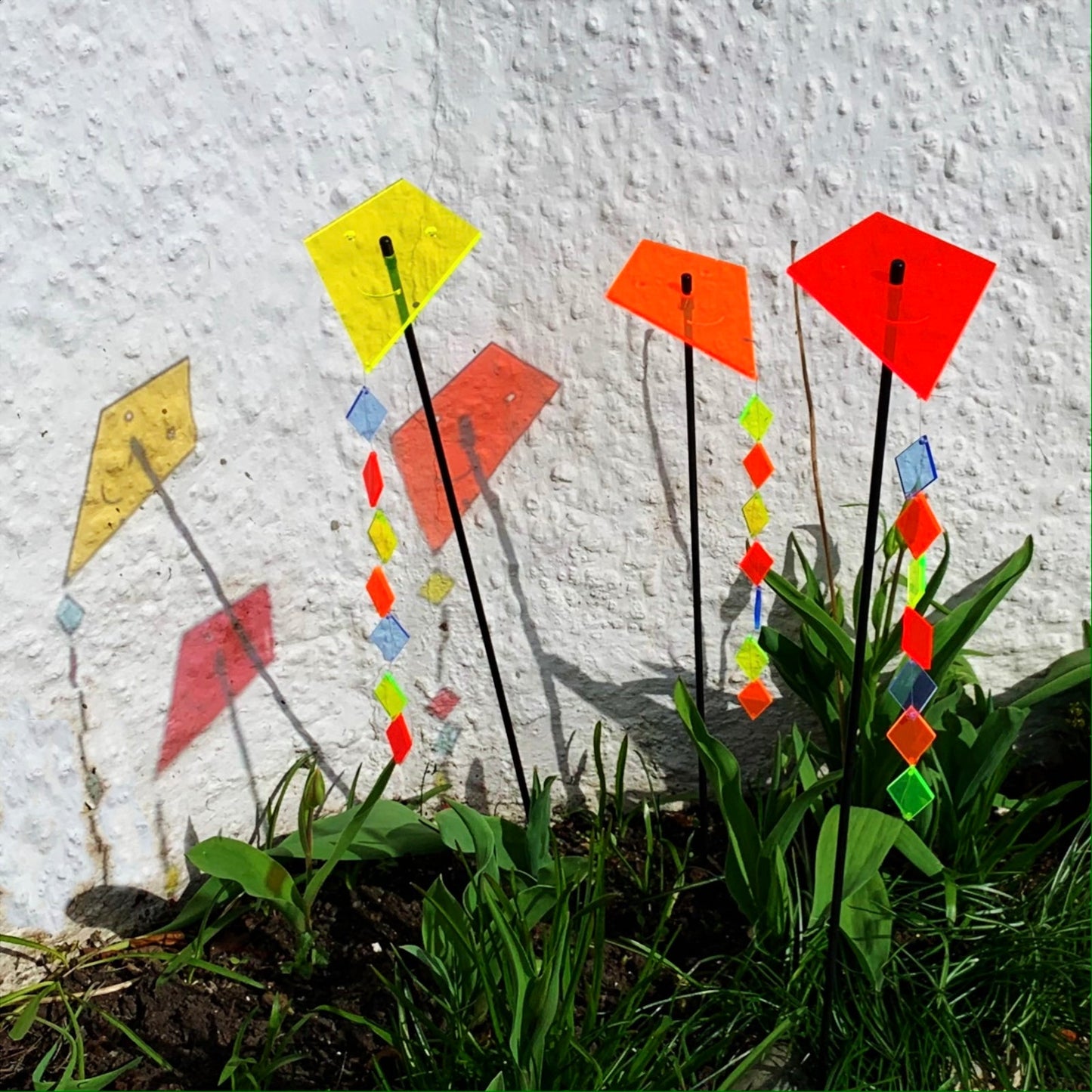 Large Garden Décor Ornaments Set of 3 'Kites with Tail'