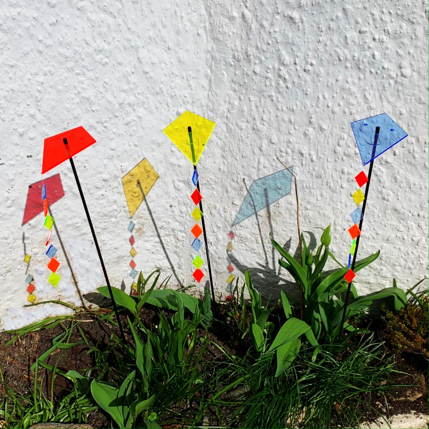 Large Garden Décor Ornaments Set of 3 'Kites with Tail'