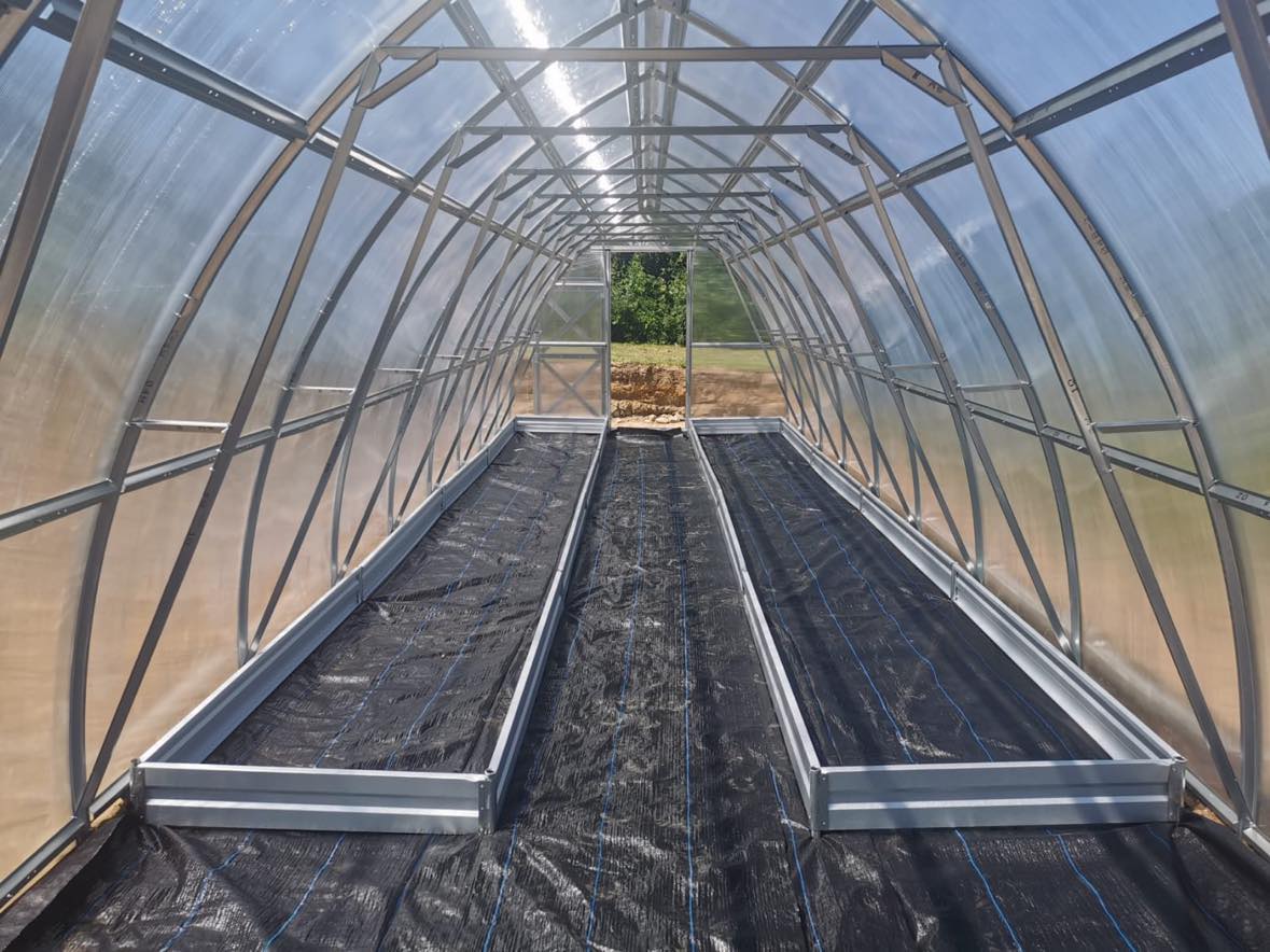 GREENHOUSE SUNGROW, 24 M² (3M X 8M; 9.8FT X 26FT)