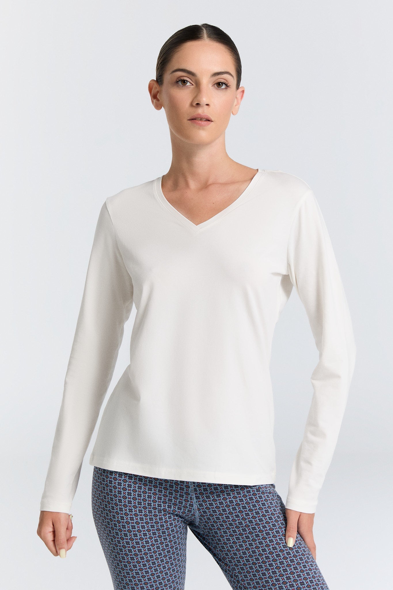 Organic Stretch Long Sleeve V-neck: Womens