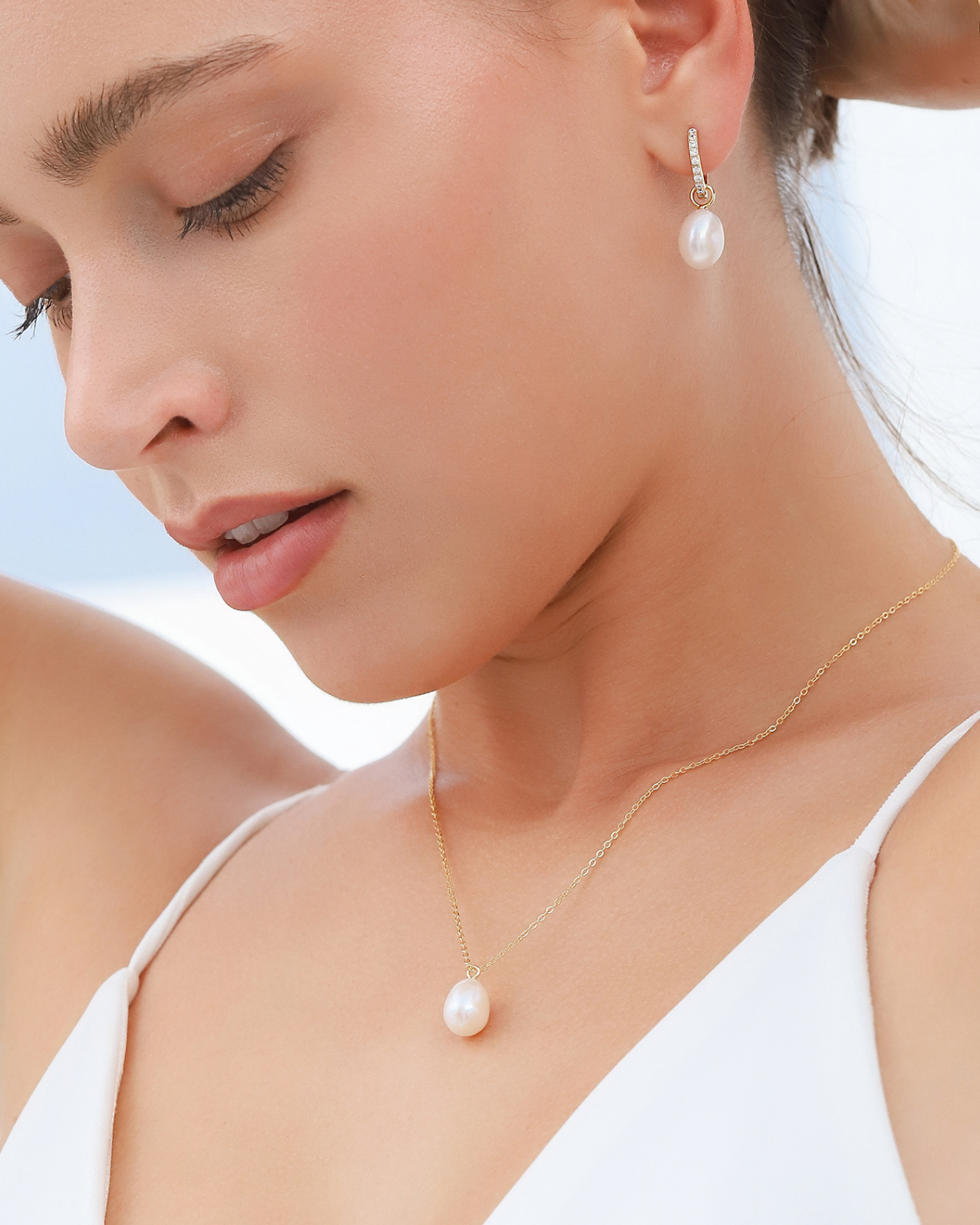 Large Freshwater Pearl Pendant Necklace in 18k Gold Vermeil