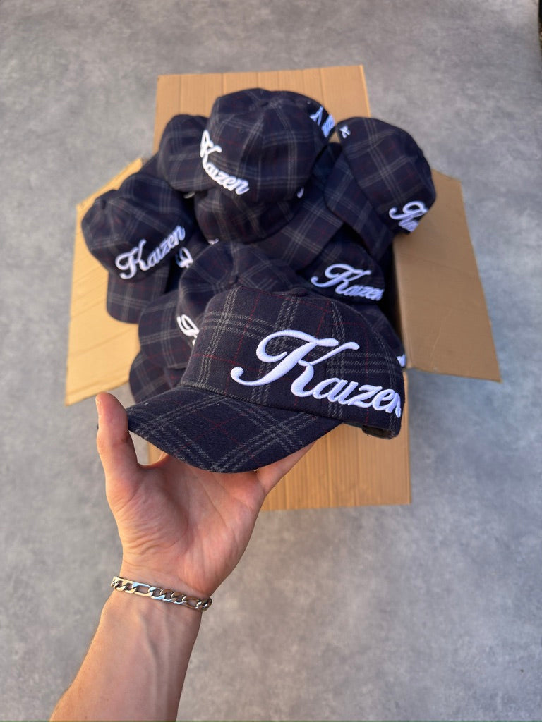 PLAID SIDE SCRIPT HAT