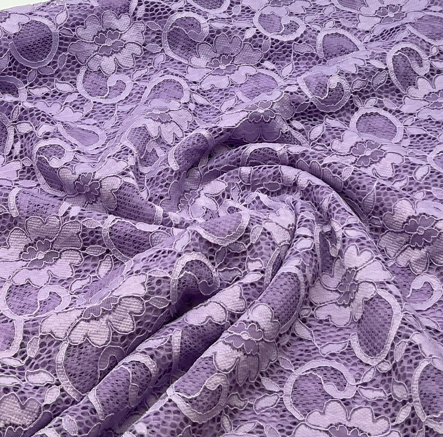 Lilac Flower Scalloped Edge Floral Lace Fabric Stretch