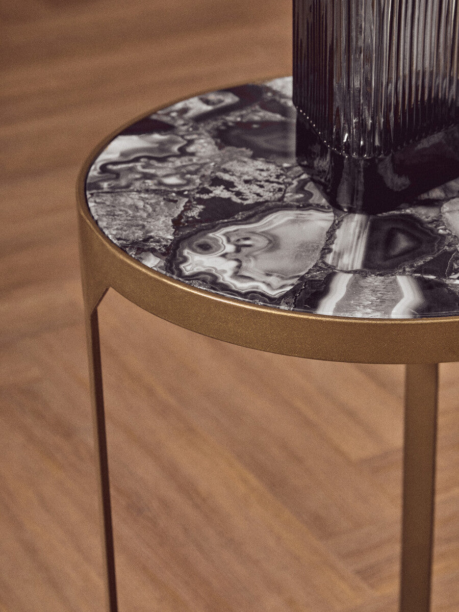 Round Polished Blue Agate Side Table with Gold Intersecting Legs | Vizzini