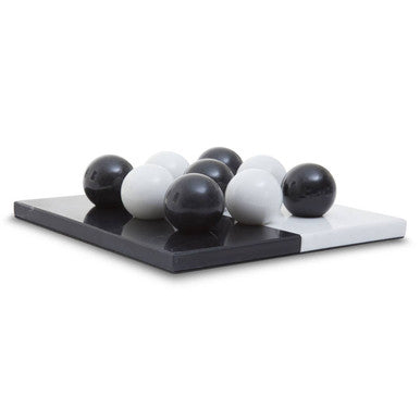 Black and White Tic Tac Toe Marble Game | Flos