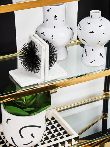Black and White Planter | Tundra