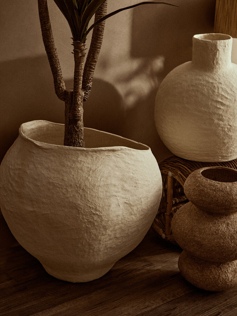 Sanai Cotton Mache Large Beige Planter