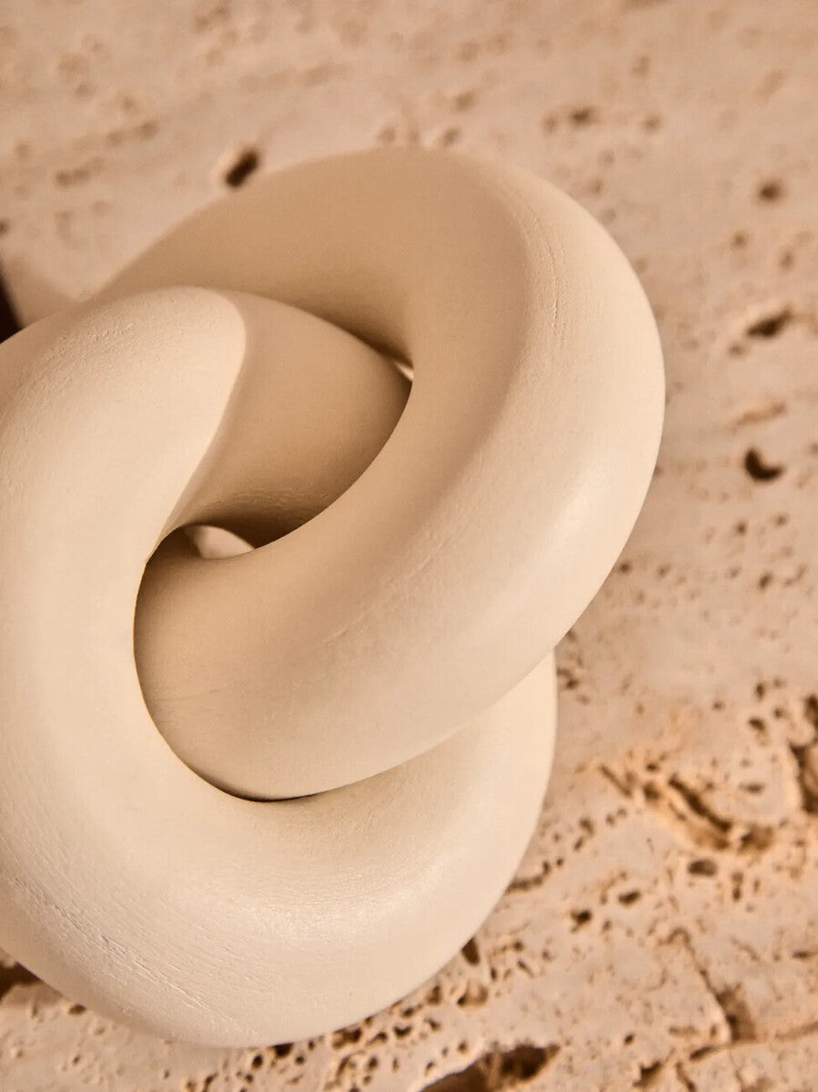 Cato White Wood Small Knot Decor