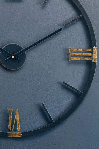 Kent Round Black Metal Wall Clock