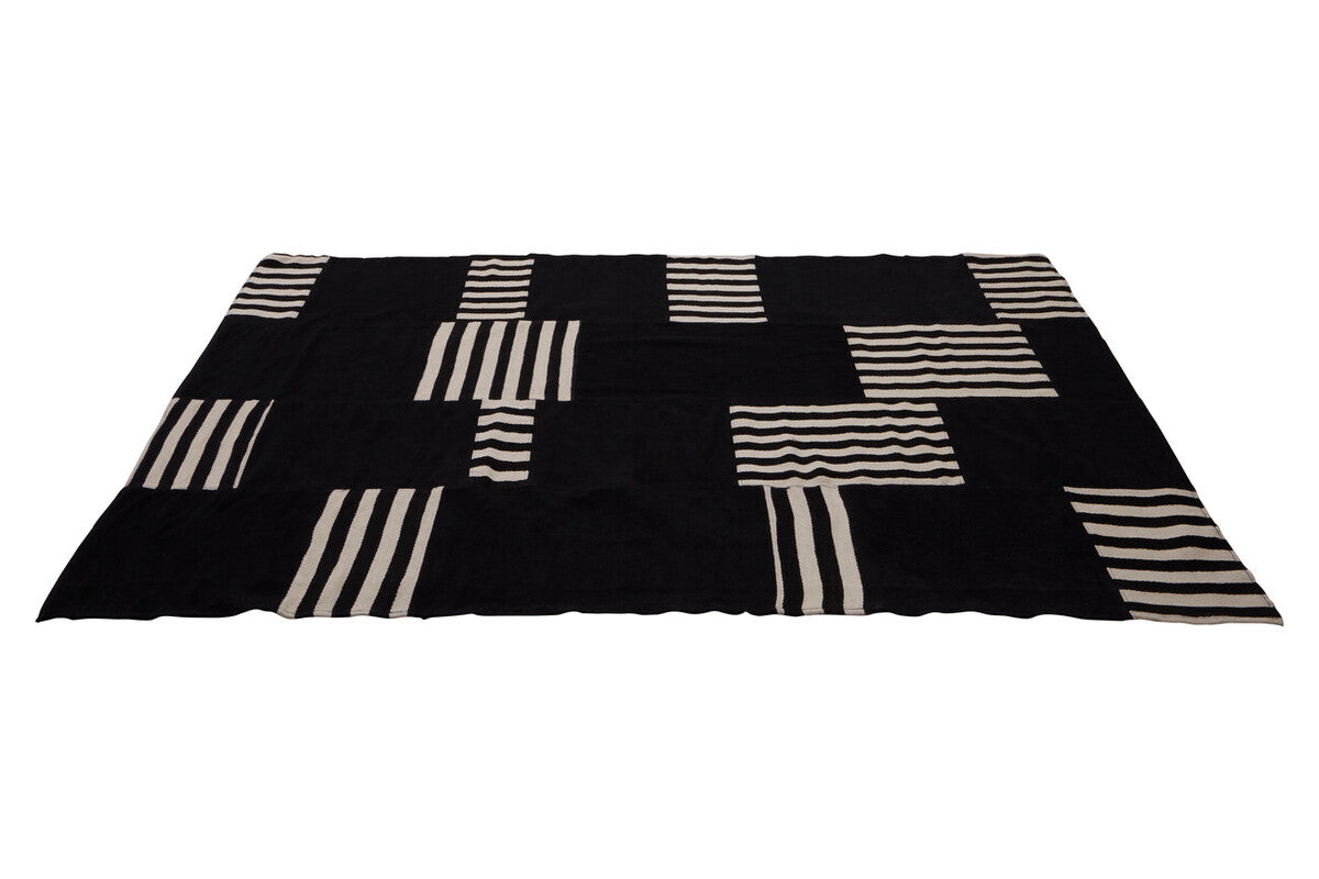 Black and White Rug | Bosie