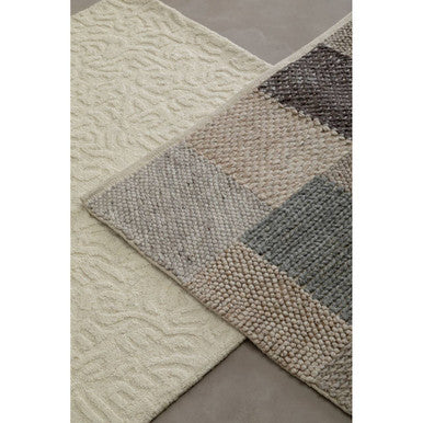 Bosie Jango Small Geometric Iovry Rug
