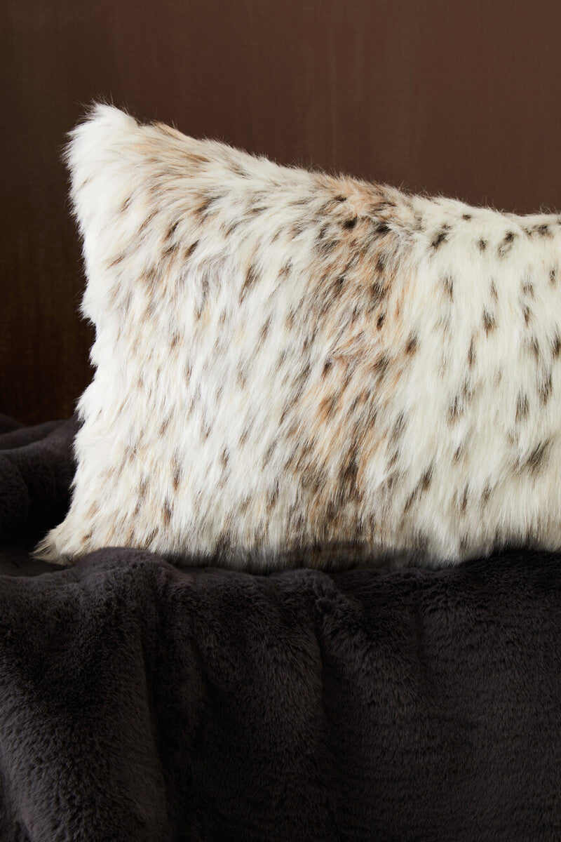 Bosie Grey Faux Fur Throw | Lamina