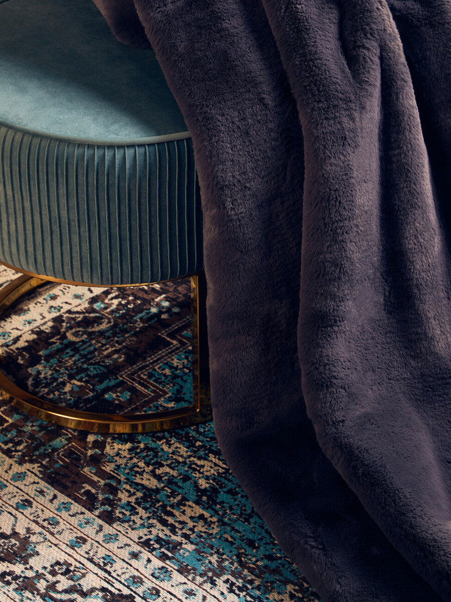 Bosie Grey Faux Fur Throw | Lamina
