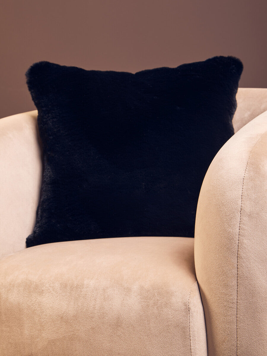 Bosie Black Square Fur Cushion | Lamina