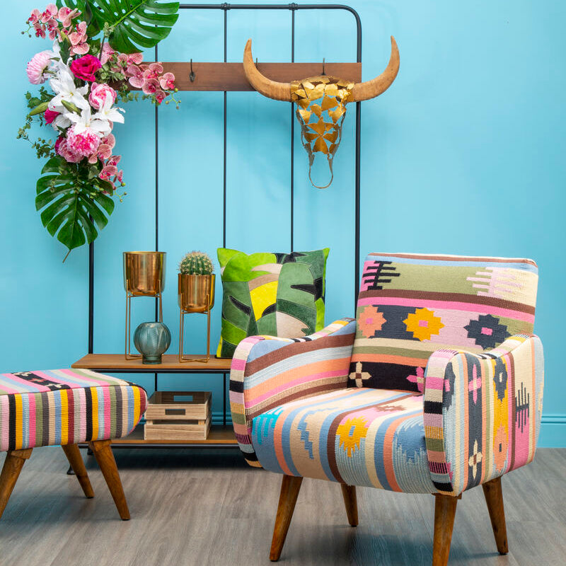 Bosie Safira Botanical Hair on Leather Cushion