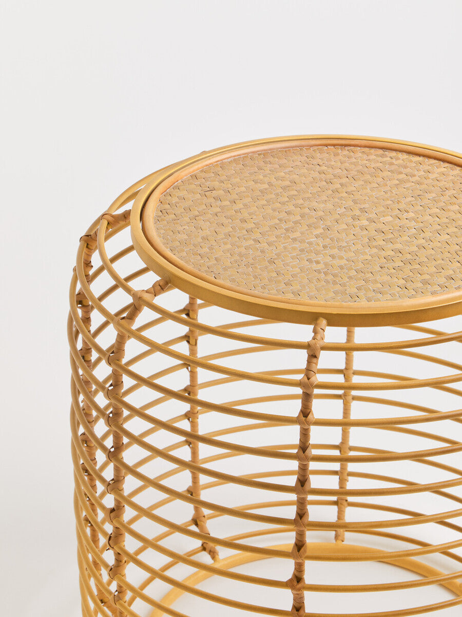 Trento Round End Table With Rattan Top