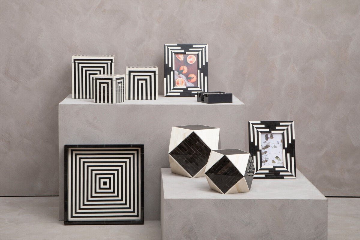 Donato 5In X 7In Black And White Stripe Photo Frame