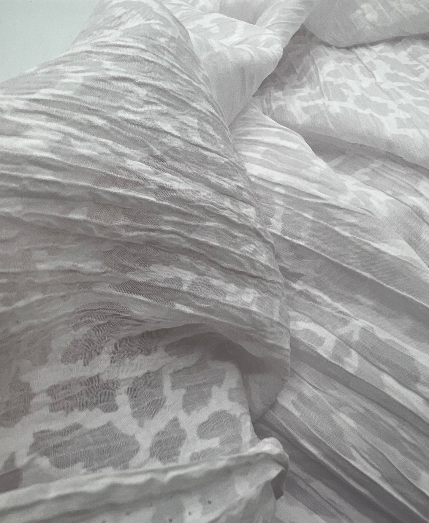 White Animal Crinkled Lightweight Non Stretch Woven Fabric