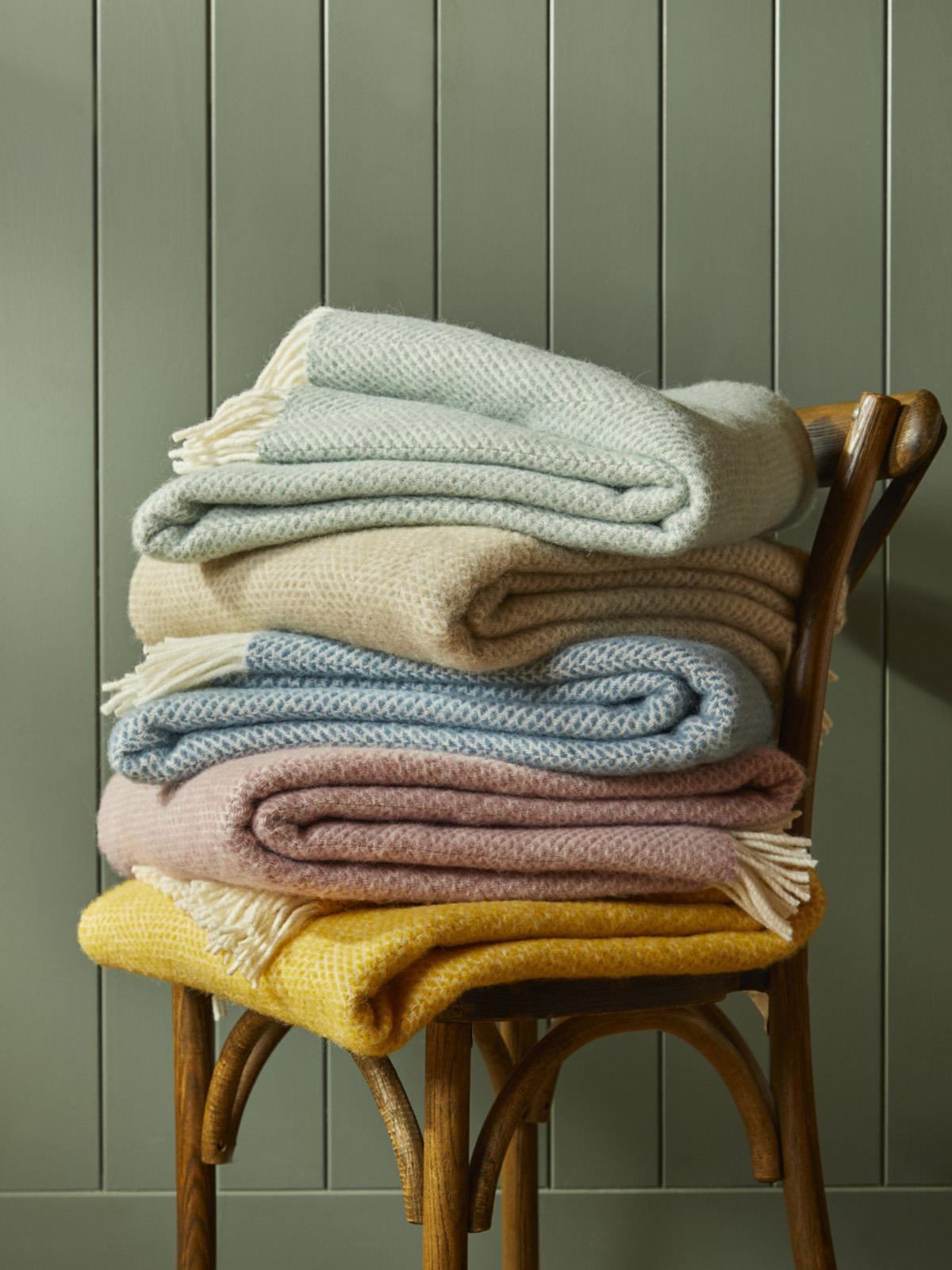 Honeycomb Pure New Wool Throw - Oatmeal