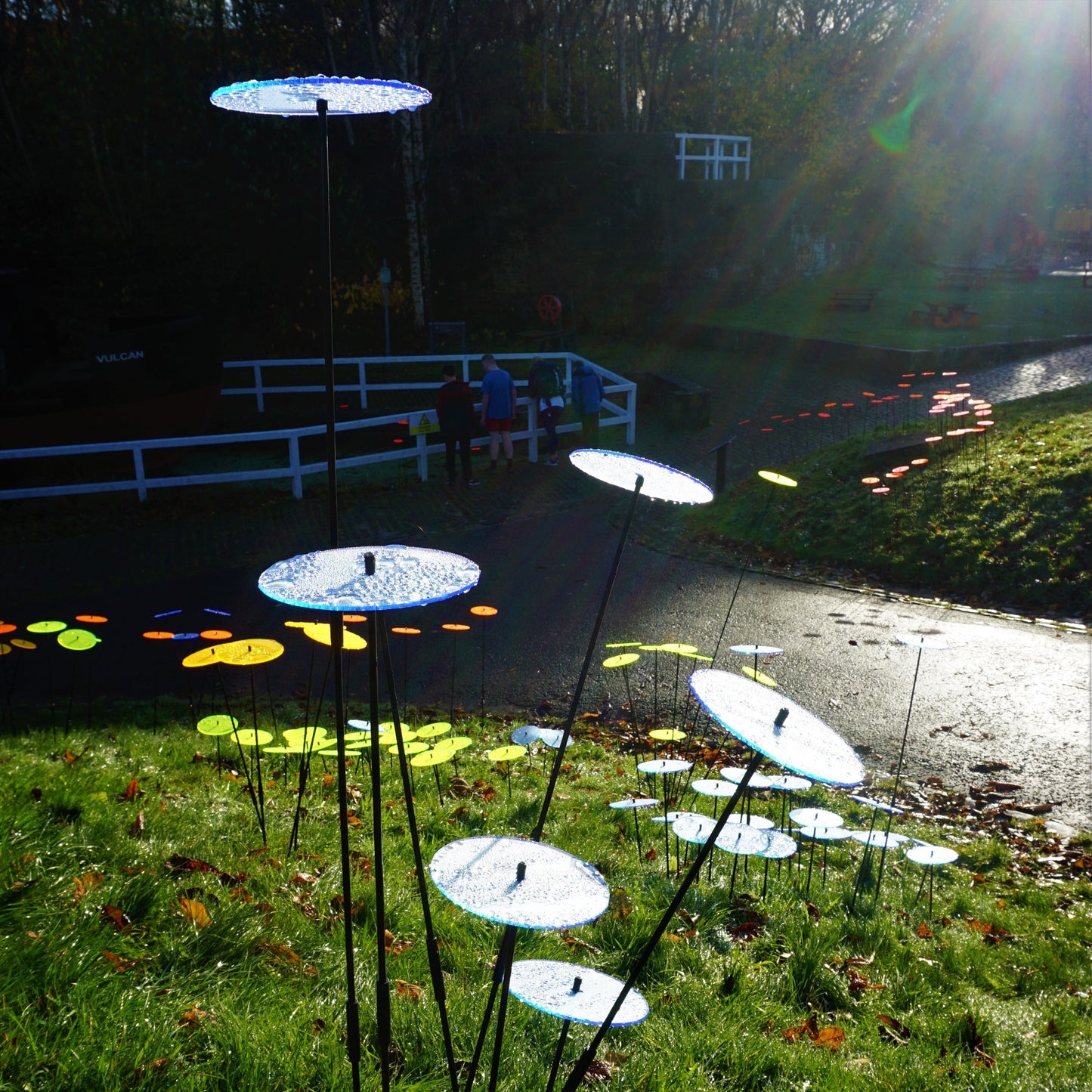 Large Garden Décor Ornaments Set of 5 'Sun Discs'