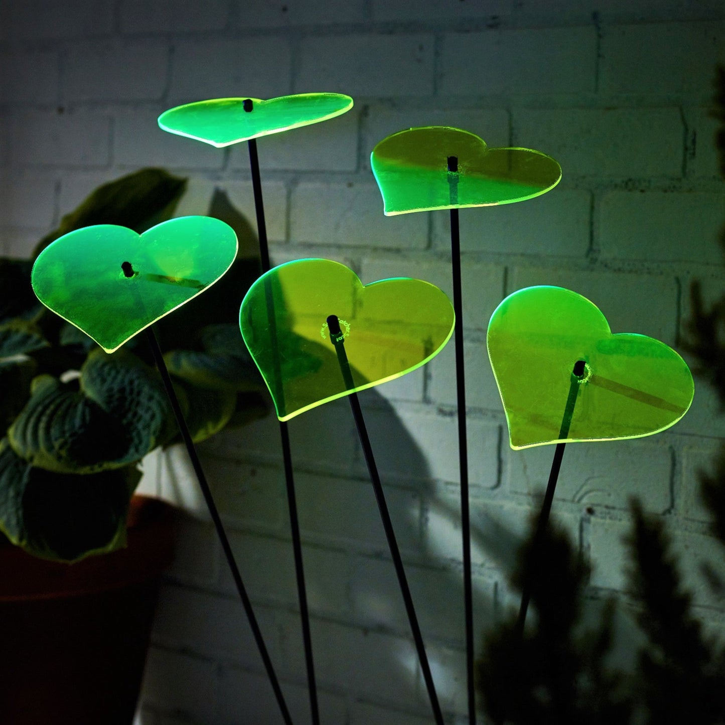 Large Garden Décor Ornaments Set of 5 'Hearts'