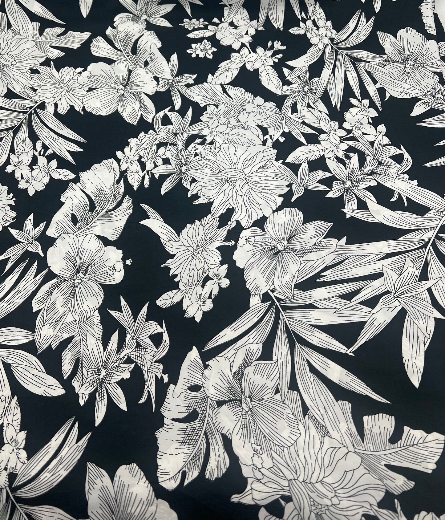 Black White Floral Lightweight Fabric 70GSM Non Stretch