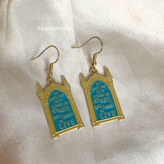 Magic quote earrings
