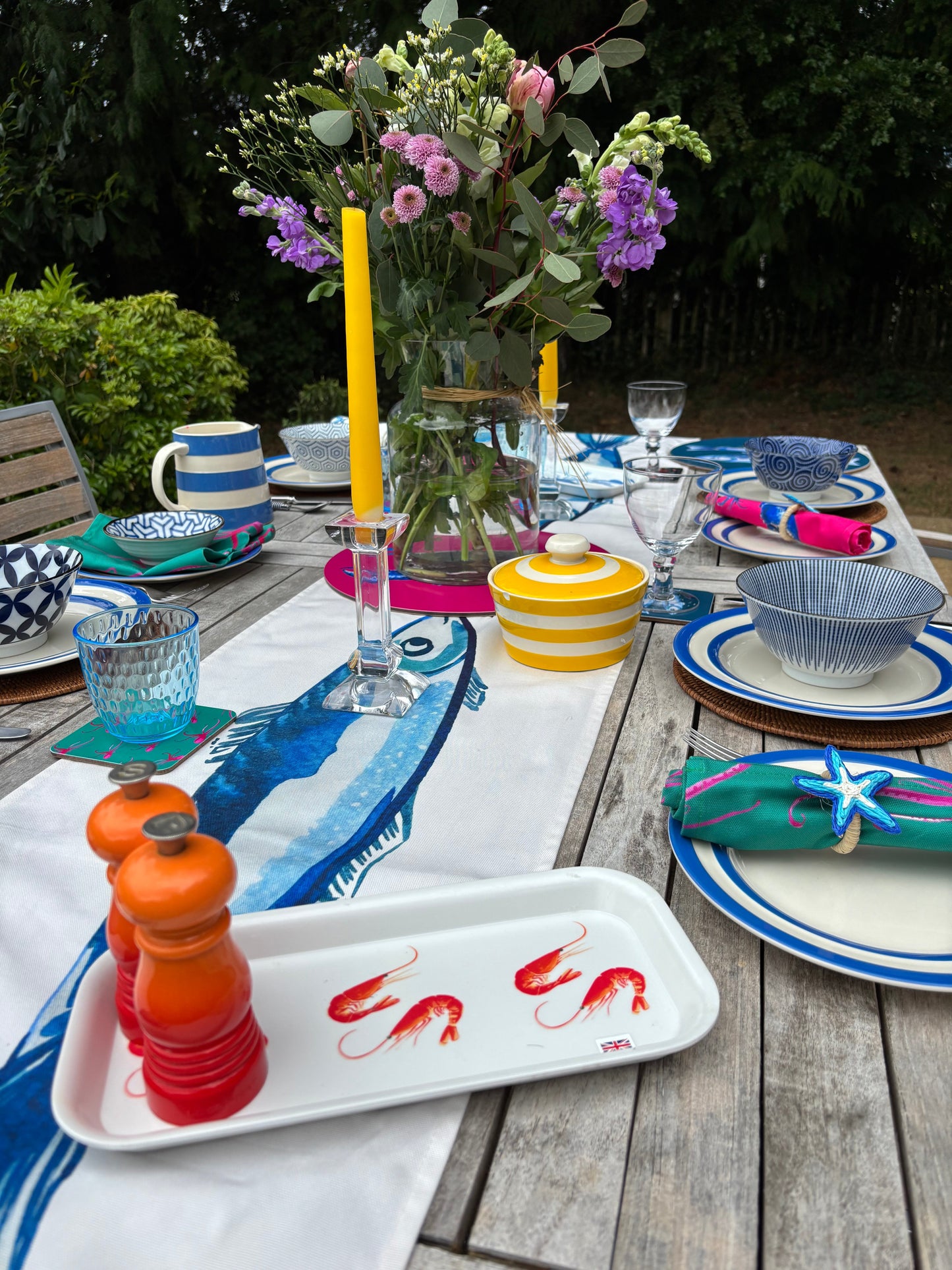 Table Runner - Giant Fish