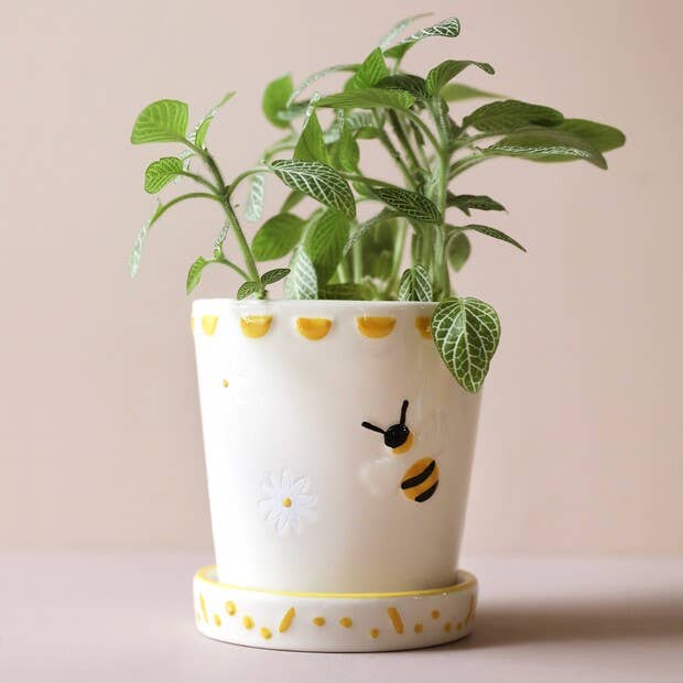 Lisa Angel Small Bee Ceramic Planter and Tray, H11cm