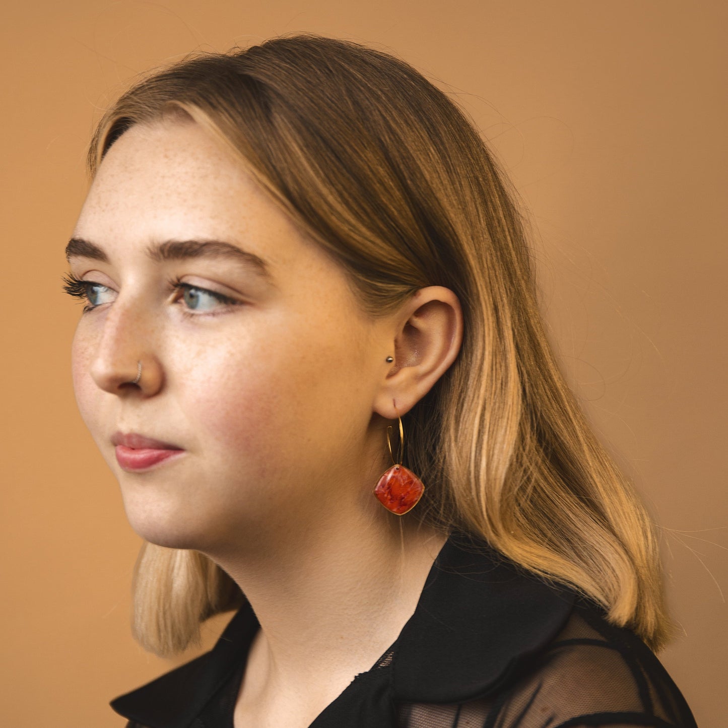 Celestia Thin Hoop Square