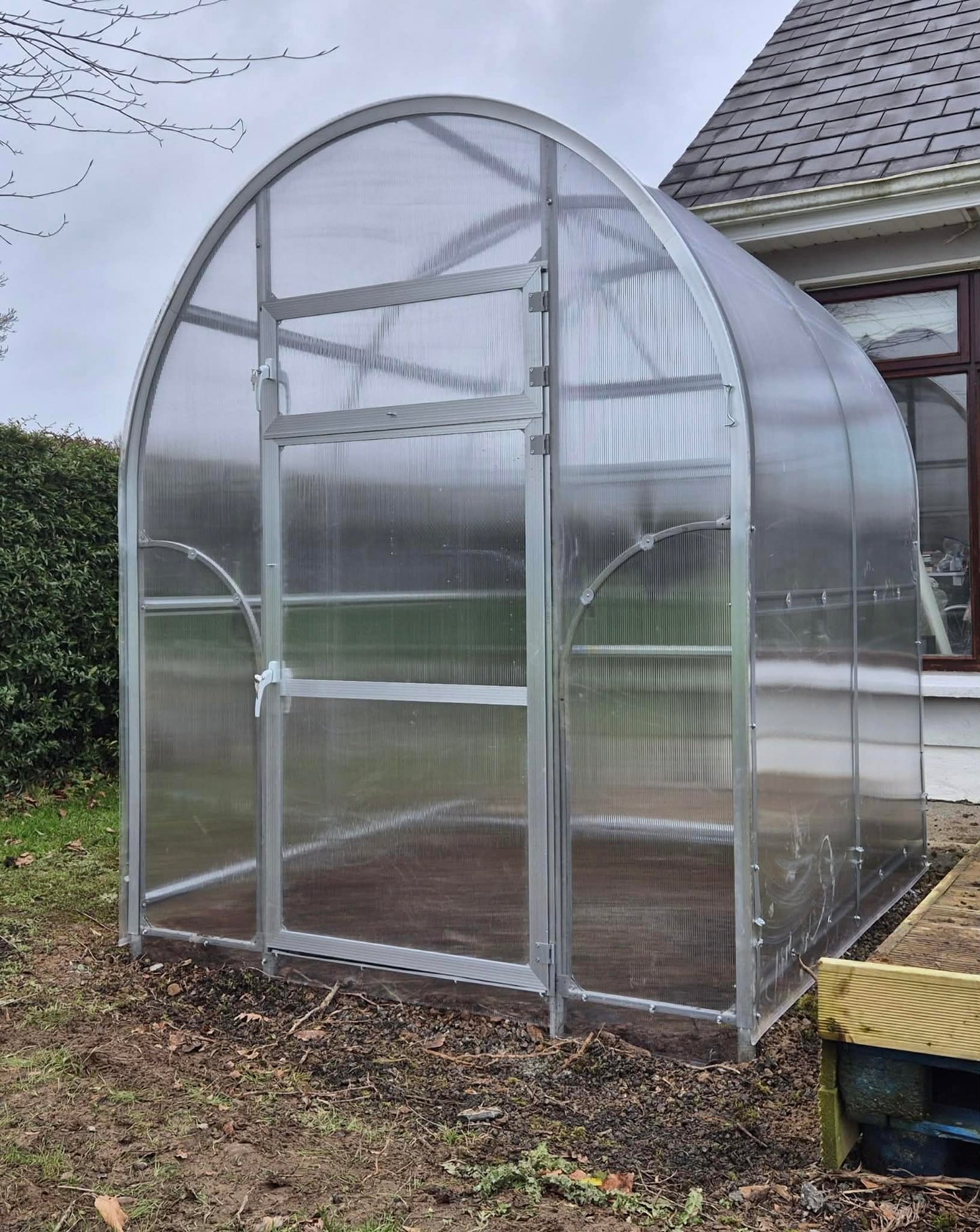 Sigma Lux 2m (width: 2 m, height: 2.4 m)