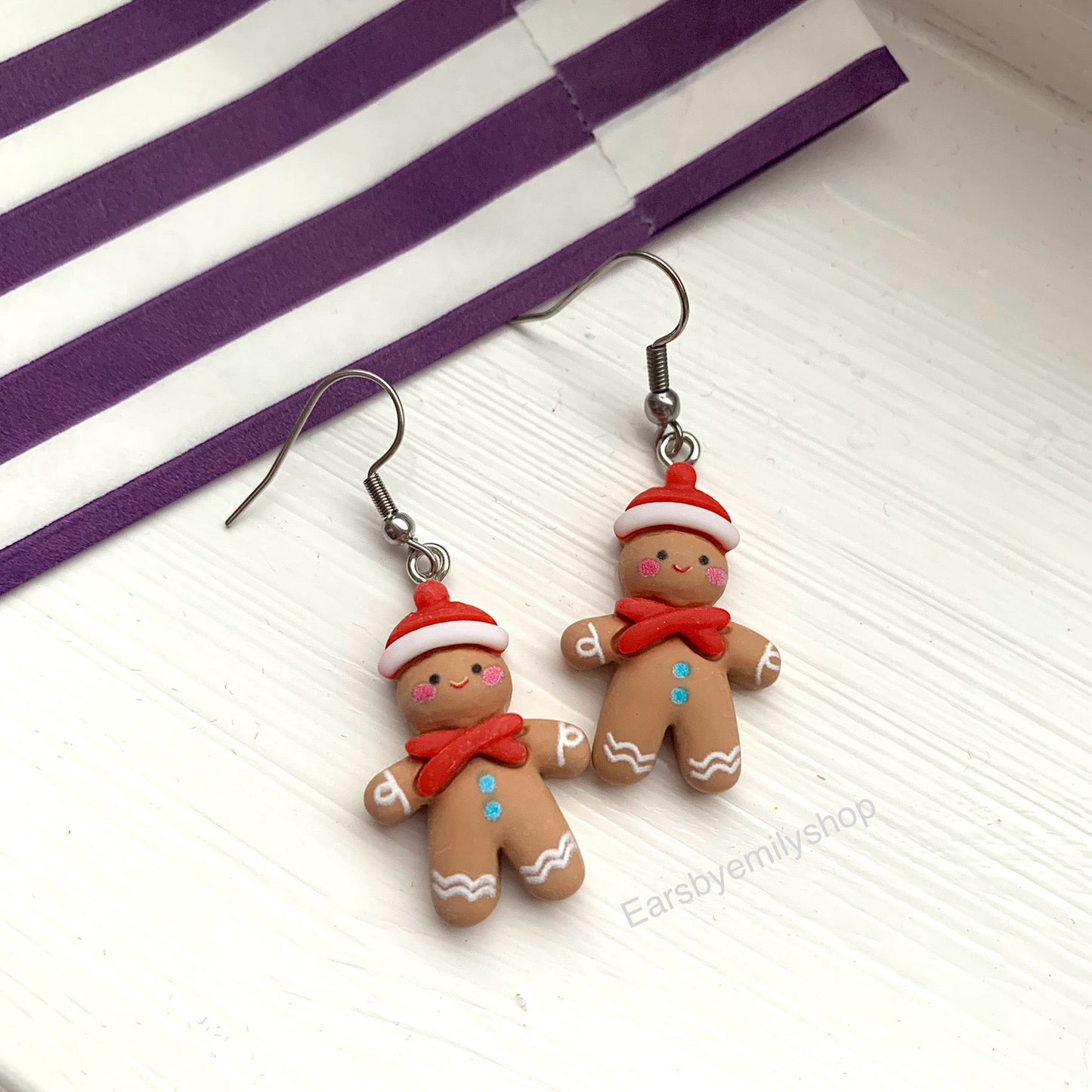 Christmas gingerbread man silver earrings