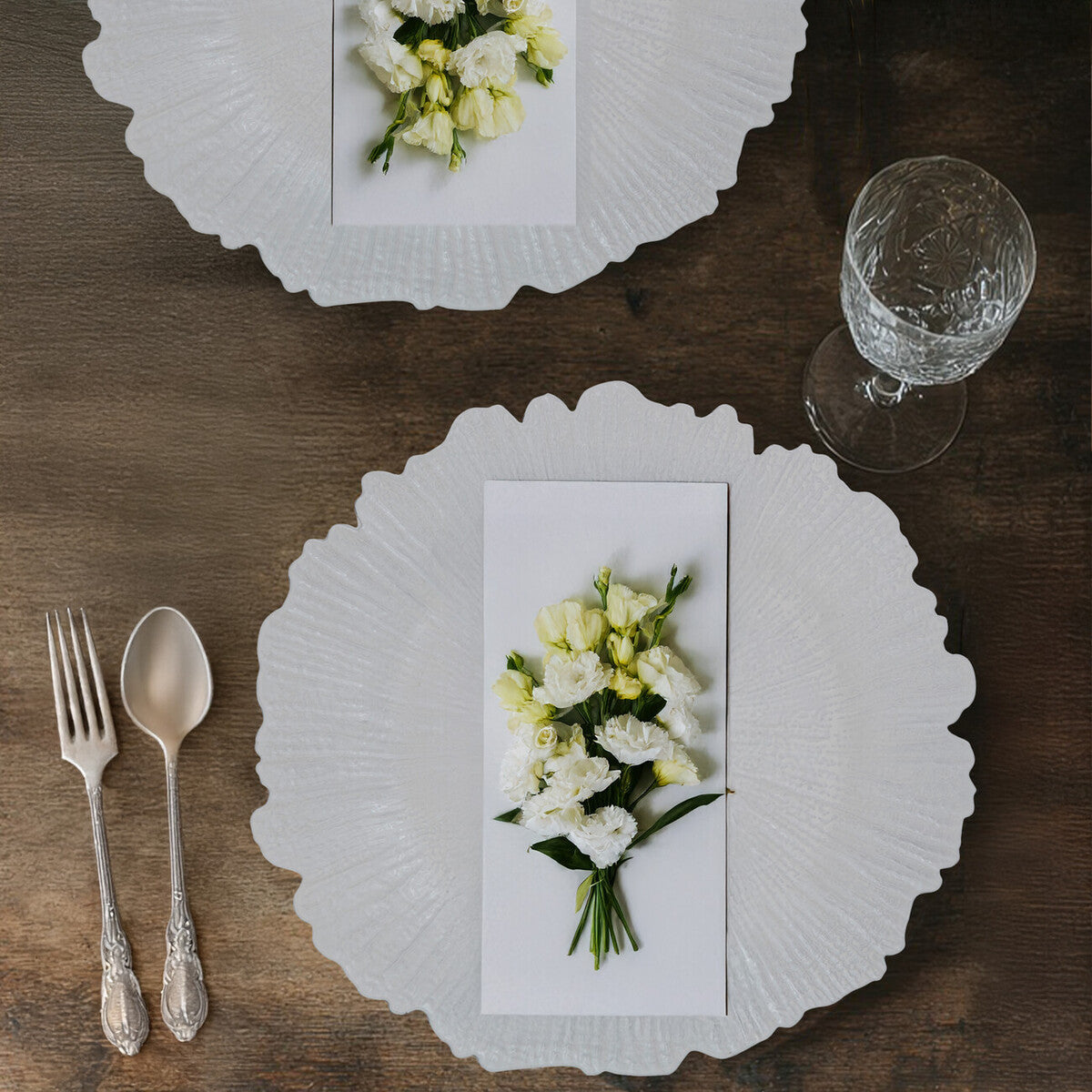 Set of Four 33cm Dia White Reef Charger Plates