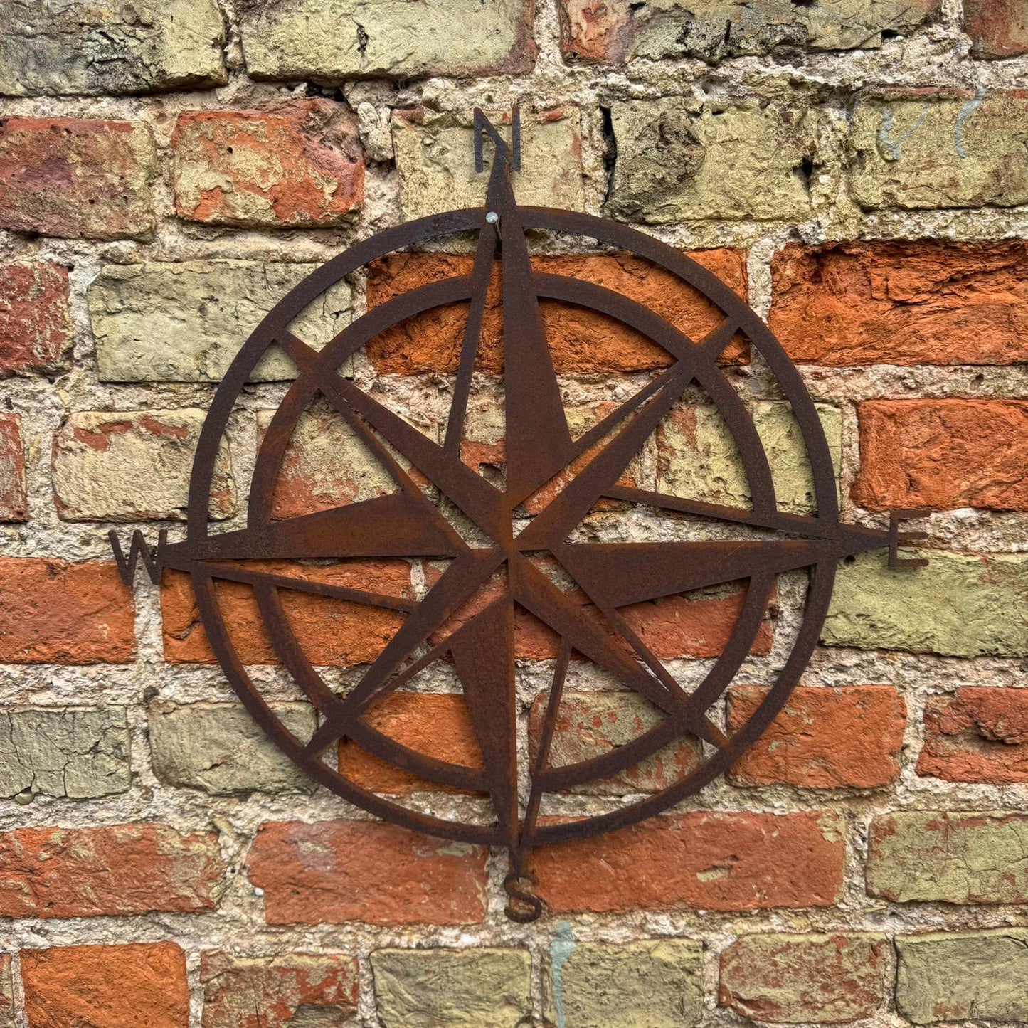 Rusty Compass Sign Wall Decoration