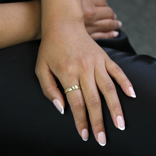 9ct Gold Engravable 4mm Wedding Band Ring Size I - U