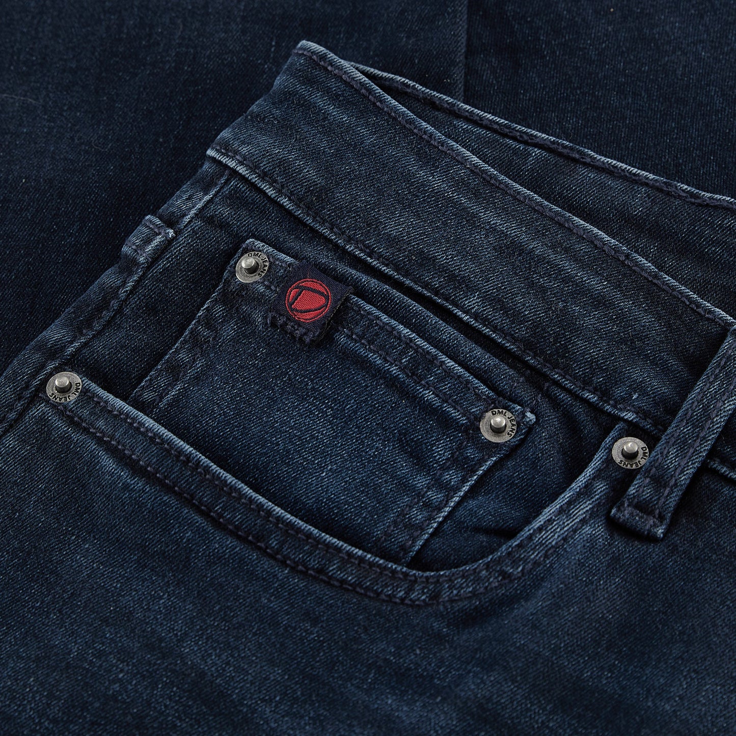 Alaska straight fit Jeans In Ink Blue