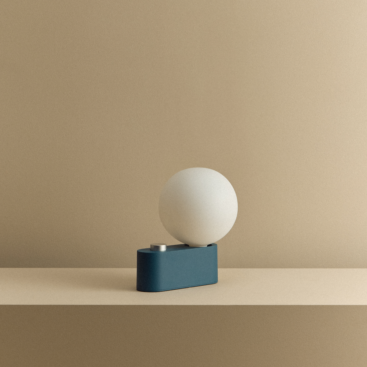 Alumina Multi-Use Lamp in Sapphire