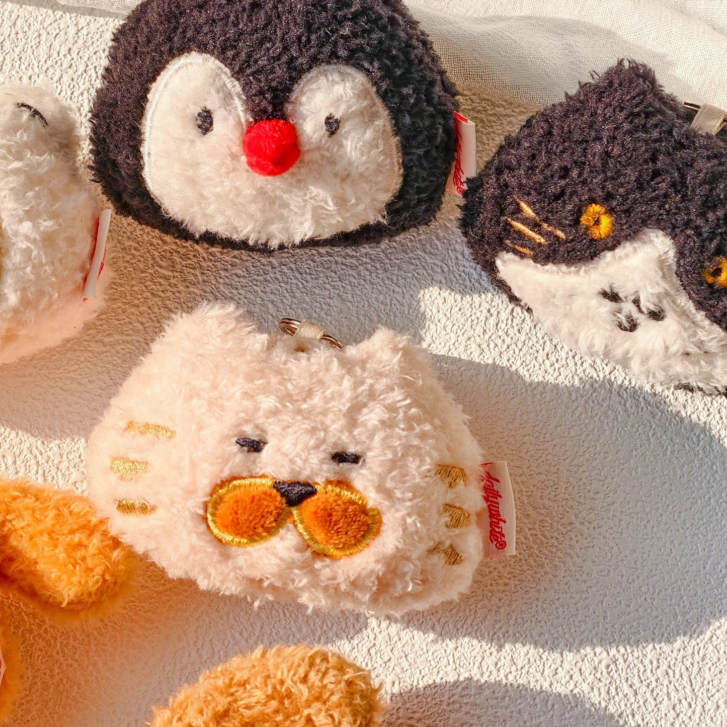 Daily White | Bellin Kitty Plush Charm