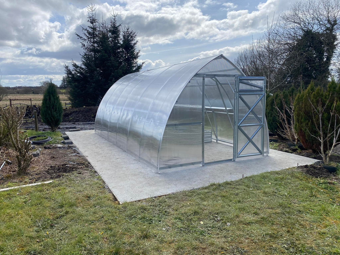 GREENHOUSE SUNGROW, 24 M² (3M X 8M; 9.8FT X 26FT)